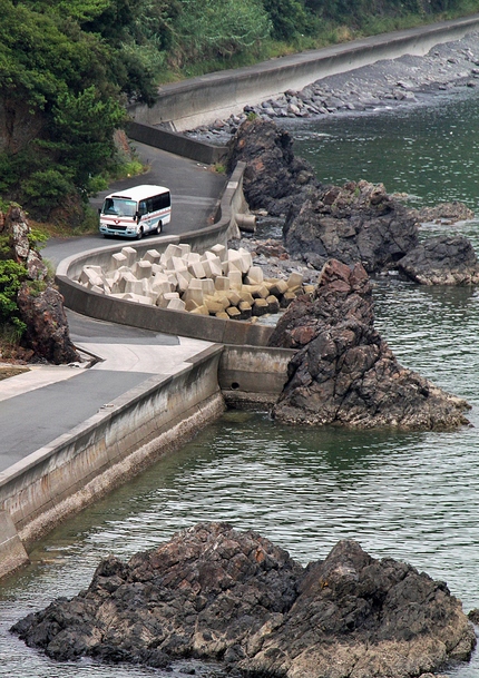 作品1「海岸線をぬって走る」の画像