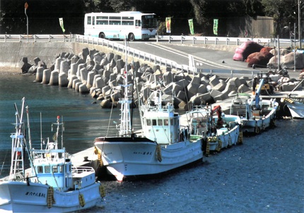 作品3「海沿いをゆく」の画像