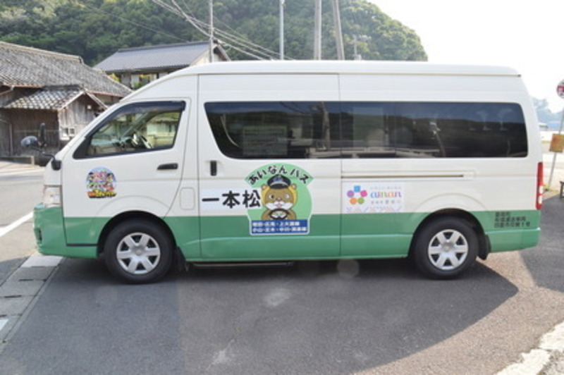 一本松線の運行車両の画像